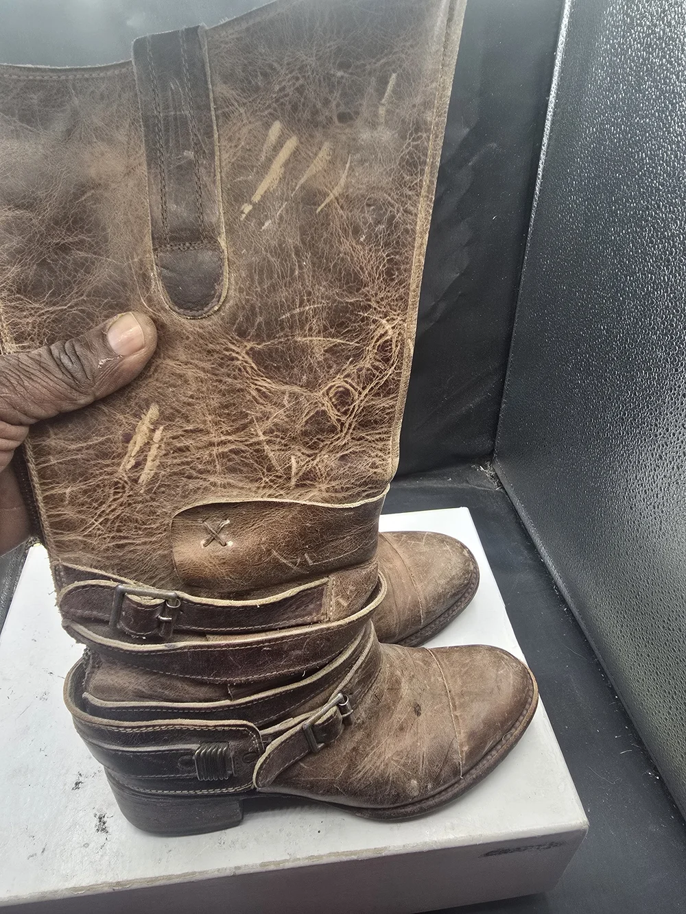 Women's Over-the-Knee Distressed Brown Leather Boots‎